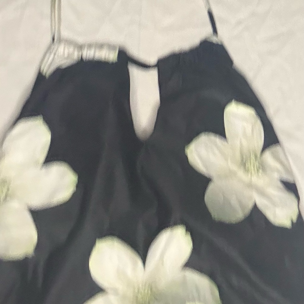 Floral Black and White swim top - Picture 5 of 11